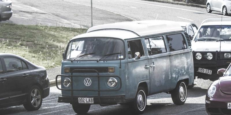 上海美良沙龙教育体系：从造型到健康，如何系统化培养头皮护理专家